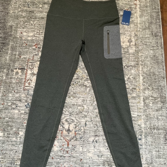 Huk Charcoal Gray Leggings - Picture 1 of 3